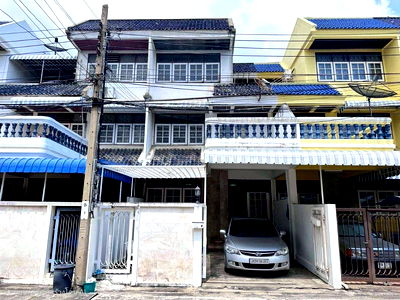 ทาวน์โฮม วิทยาลัยพณิชยการธนบุรี : ขายทาวน์เฮ้าส์ 3 ชั้น หมู่บ้านปิ่นเกล้าการ์เด้น อยู่ซอยสมเด็จพระปิ่นเกล้า3 ทำเลทอง สุดคุ้ม!