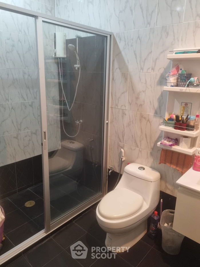 รูป บ้าน 3-ห้องนอน ใกล้ พัทยาตะวันออก (ID 2584652) - รูปที่ 20/21