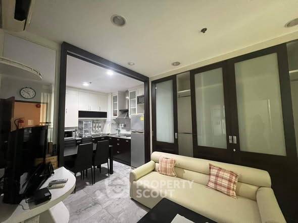 รูป คอนโด 2-ห้องนอน ที่ สาธร เฮ้าส์ คอนโดมิเนียม ใกล้ BTS สุรศักดิ์ (ID 2557120) - รูปที่ 3/9