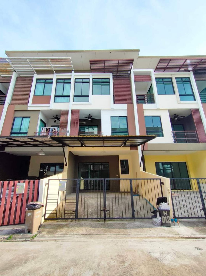 ทาวน์โฮมให้เช่า : 🏠 ให้เช่าบ้าน : Sixnature Ekkachai 64/5 (ซิกเนเจอร์ เอกชัย 64/5)   รหัสทรัพย์ | 📌LNP-H779