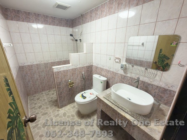 รูป ขายทาวน์เฮ้าส์ สายไหม 81 หมู่บ้านอภินคร 20.5 ตร.ว. ติดถนนเมน สภาพสวย ราคาถูก - รูปที่ 6/14