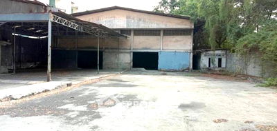 Land for sale Naradhiwas Rajanagarindra Road : 1,536 m² Land for Sale in Bang Khlo (ID 1231709)