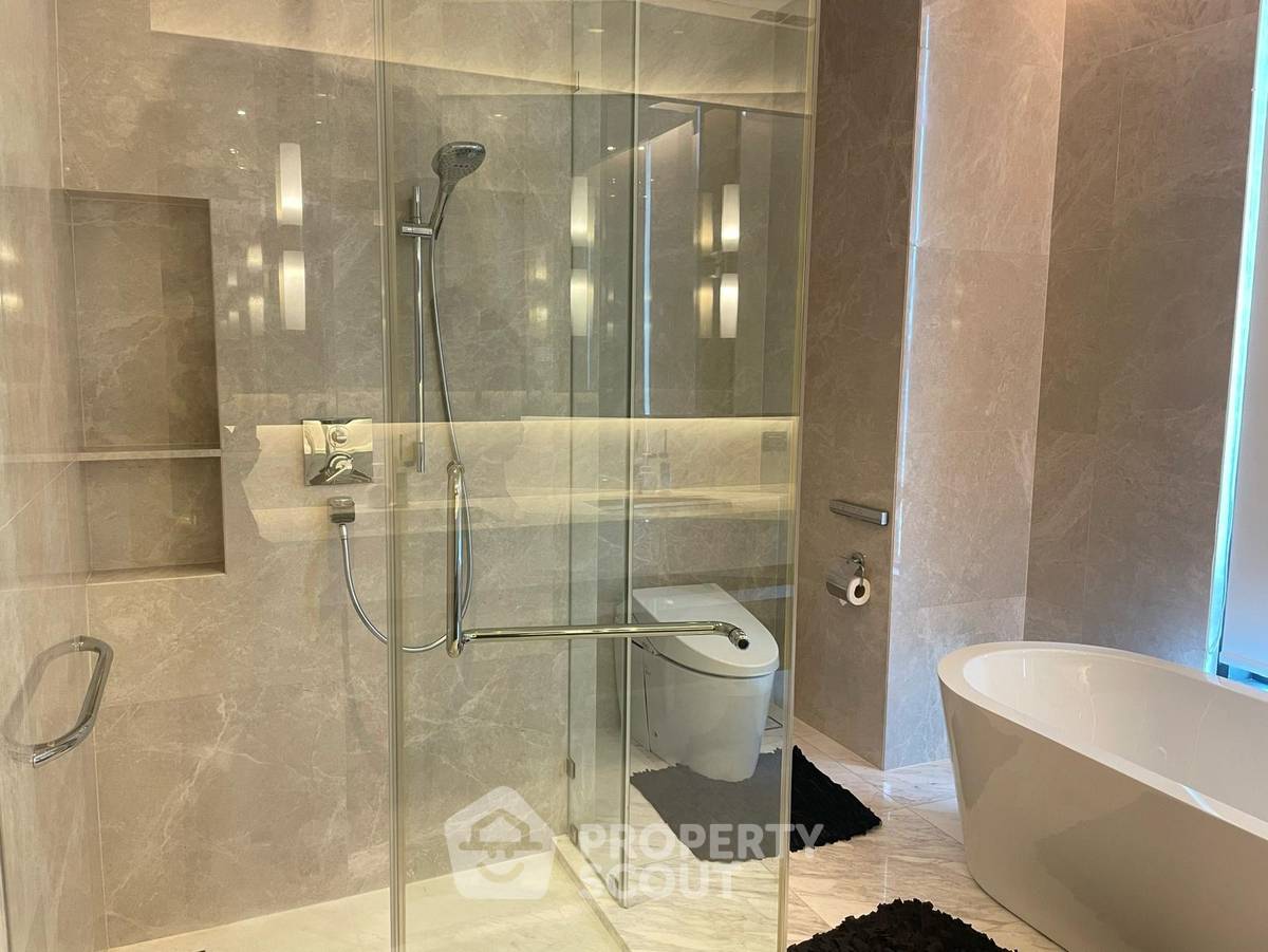 picture 2-BR Condo at Sindhorn Residence near BTS Ratchadamri (ID 1526268) - 12/15