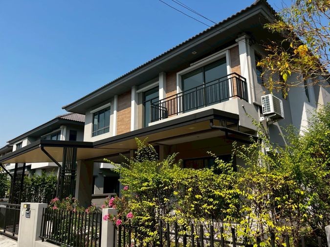 ขาย!! Venue Tiwanon Rangsit : เวนิว ติวานนท์ รังสิต 4ห้องนอน 3ห้องน้ำ