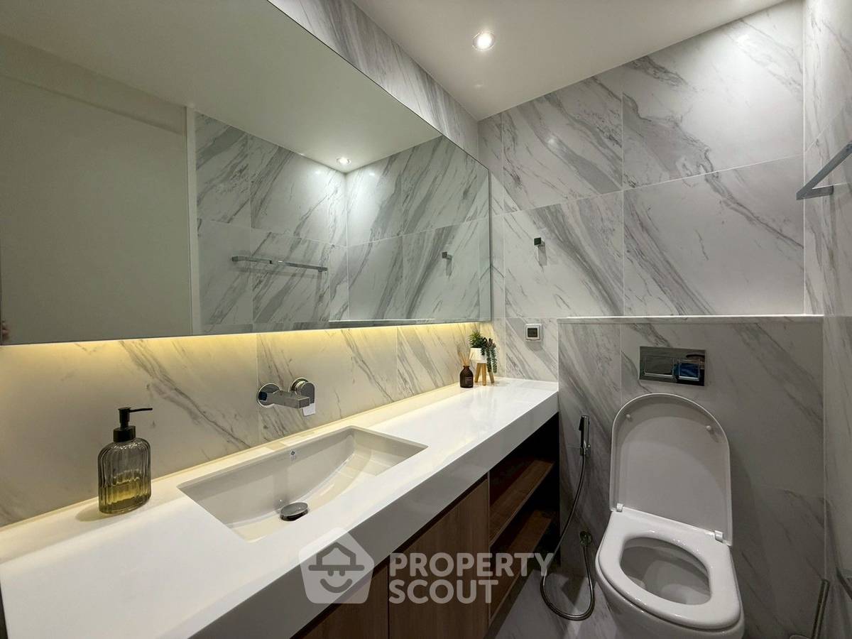 picture 2-BR Condo at Muniq Sukhumvit 23 near MRT Sukhumvit (ID 2579065) - 3/10