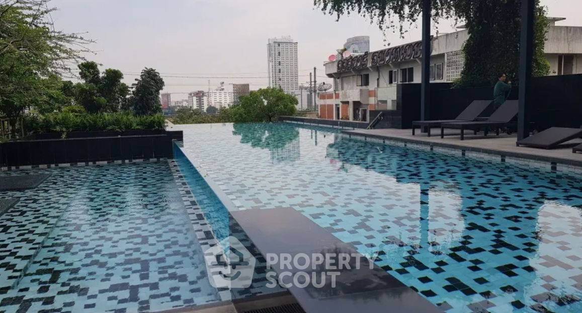 picture 2-BR Condo at Circle Living Prototype New Petchburi near MRT Phetchaburi (ID 2580234) - 3/5