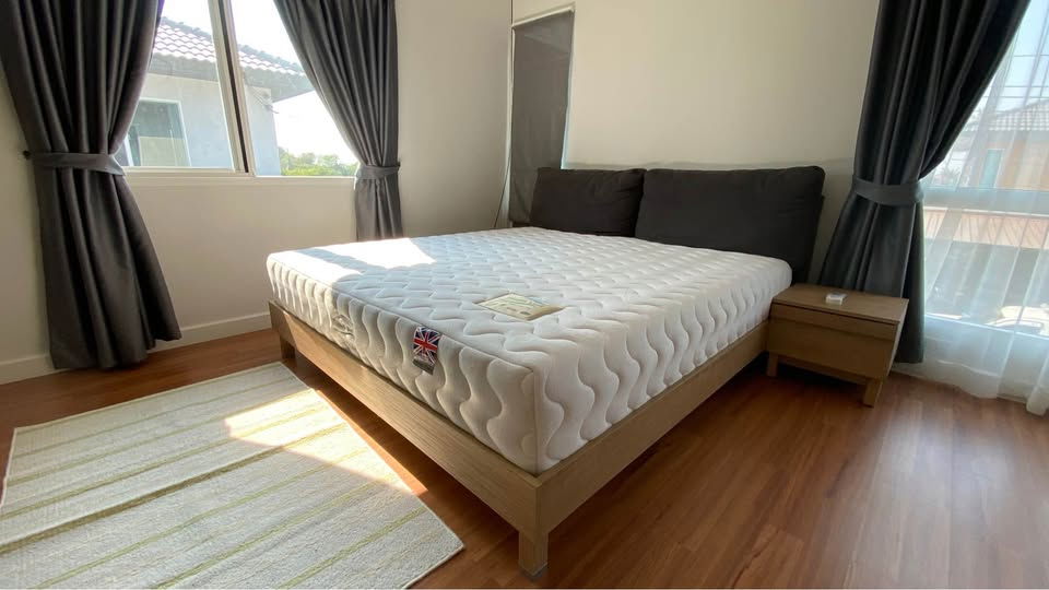 picture 🐶 Pet-Friendly 🐶 🏡 Detached House for Rent – Pruklada Pracha Uthit 90 ✨ 🛏️ 3 Bedrooms | 2 Bathrooms 🛋️ Fully furnished, move-in ready!! - 10/18