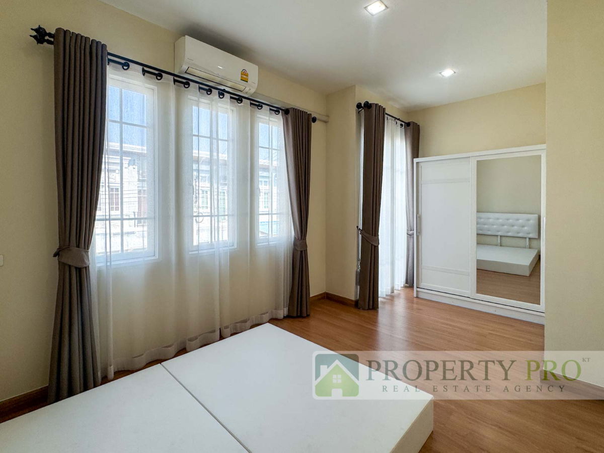 picture Townhome 2 Storey for Rent Golden Town 3 Ladprao Kasetnawamin, 3 bed 2 Bath 17 Sqw 150 Sqm near Nawamin Nuan Chan Pho Kaeo Kanchanaphisek : KT26R-002 - 11/20