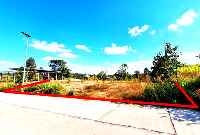 Land for sale Muang Muddahan Mukdahan : 1 rai of land for sale in Mukdahan Province.