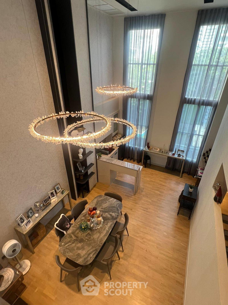 Townhouses for sale : 330 Sqm 3-BR Townhouse At Baan Klang Krung British Town Near BTS Thong Lor (ID 2585067)