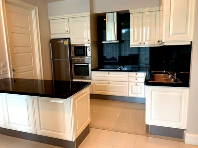 Condos for rent : LTH14231 – Condo for Rent | Royce Private Residences | 142 sqm | 3 Beds 3 Baths | Near BTS Phrom Phong | 105K/Month | คอนโดให้เช่า รอยซ์ สุขุมวิท 31