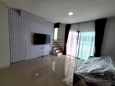 Townhouses for rent Samut Prakarn : For Rent Townhouse/Townhome  , Pleno Sukhumvit-Bangna 3 , newly renovated , Bang Kaeo , Bang Phli , Samut Prakarn , CX-115053 ✅ Live chat with us ADD LINE @connexproperty ✅