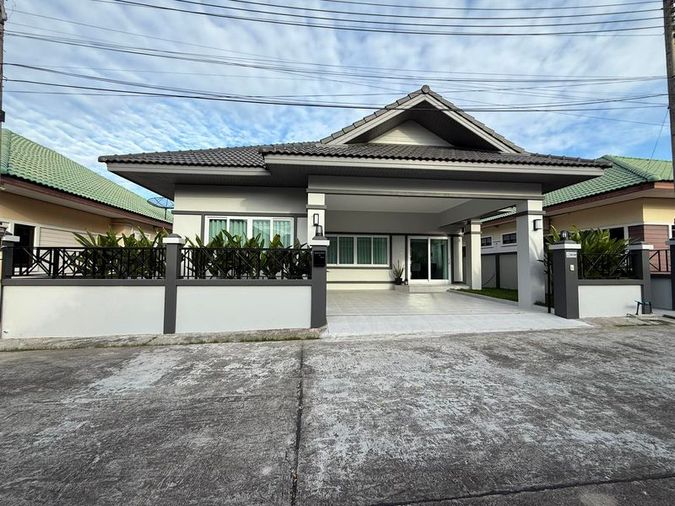 บ้านเดี่ยวมือสองพัทยา โครงการ บ้านพรเทพ 5 หนองปรือ บางละมุง ชลบุรี 