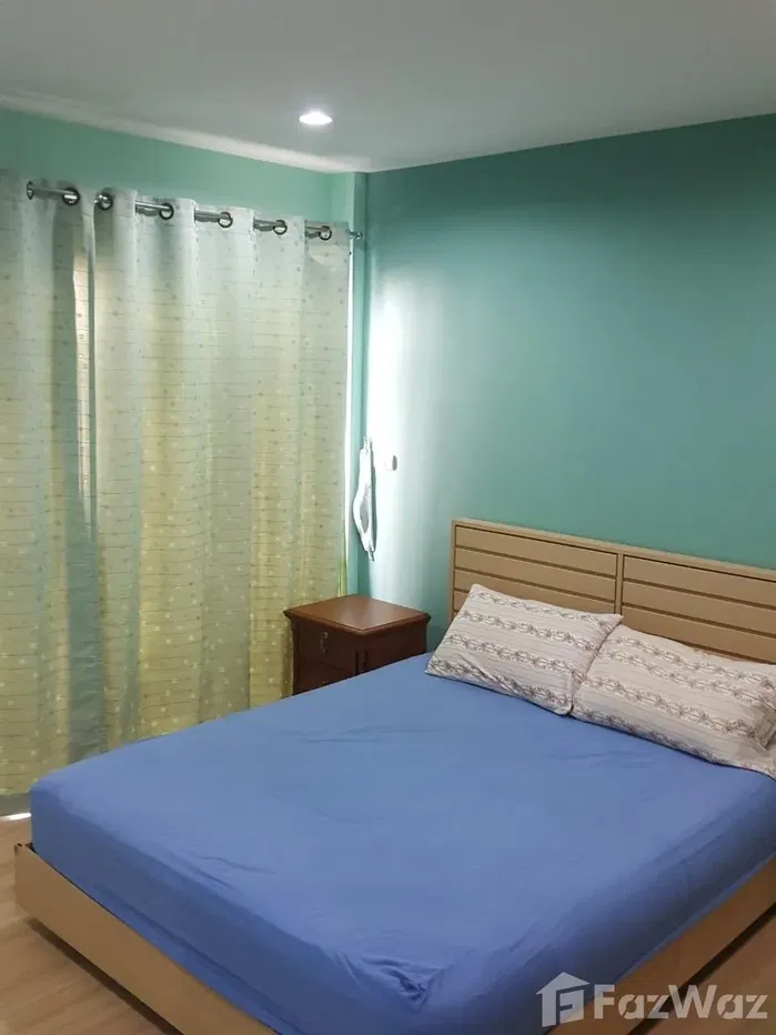 picture Chic Charmer: Find a Magical Blend of Convenience and Comfort in This Sathorn-Narathiwas Townhouse 1151054 - 7/11