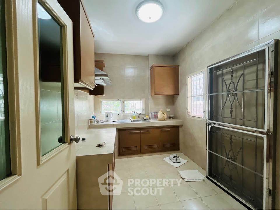 รูป บ้าน 3-ห้องนอน ใน บางพลับ (ID 2585002) - รูปที่ 12/16