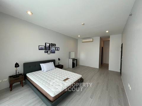 picture 3-BR Condo at Chewathai Ratchaprarop near BTS Victory Monument (ID 1903937) - 4/9