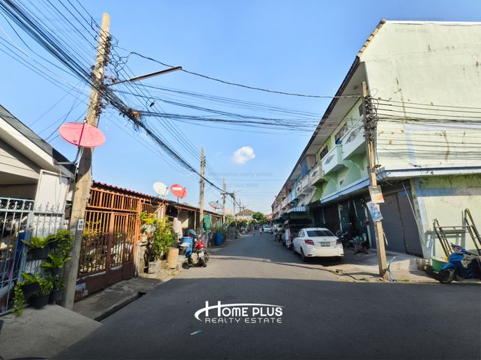 2-bed townhouse for sale, 20.4 sq wah, Baan Muangmai Boorapa Villa