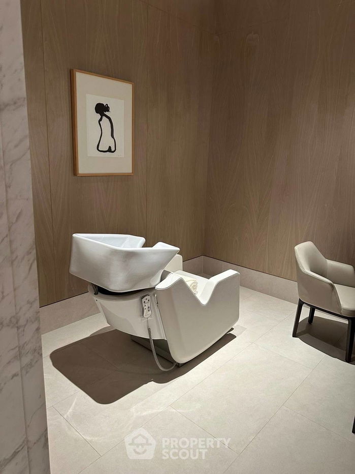 picture 2-BR Condo at One 89 Wireless near MRT Lumphini (ID 2579414) - 17/23