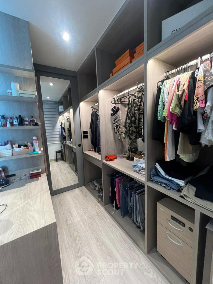 picture 3-BR Townhouse at Baan Klang Krung (British Town - Thonglor) near BTS Thong Lor (ID 2585067) - 16/26