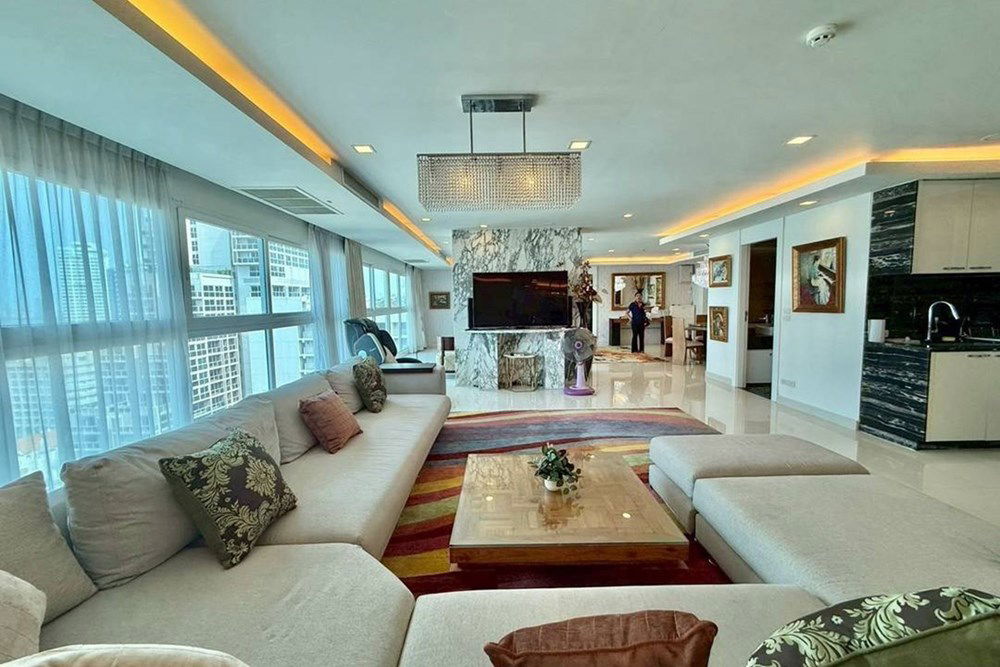 รูป [920611001-465] คอนโดหรูริมหาด Pratumnak ชลบุรี-พัทยา - รูปที่ 1/16