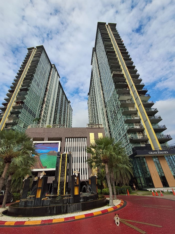 รูป ขายถูก คอนโด จอมเทียน พัทยา ชั้น12 วิวทะเล วิวสระ เฟอร์นิเจอร์บิ้วอิน เครื่องใช้ไฟฟ้าครบ ห่างทะเล 200 เมตร ถ.จอมเทียนสาย 2 - รูปที่ 19/26