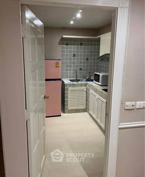 picture 2-BR Condo at Raintree Villa Sukhumvit 53 near BTS Thong Lor (ID 2548014) - 3/8