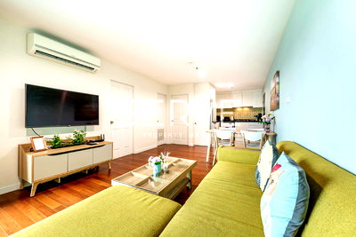 Condos for rent : 2 Beds with Bathtub  City View Fully furnished Good Location Close to MRT Phra Ram 9  500 m. and CentralPlaza @  Belle Grand Rama 9