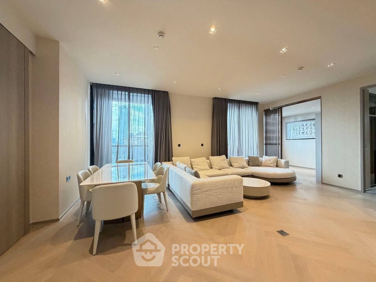 picture 4-BR Condo at The Reserve Sathorn near BTS Sala Daeng (ID 2367268) - 8/9