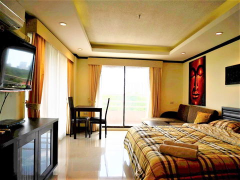 Angket Condominium Studio for sale in Jomtien