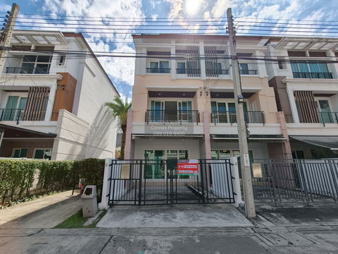 ขายทาวน์เฮ้าส์/ทาวน์โฮม บ้านกลางเมือง ลาดพร้าว - เสนา 2 หน้ากว้าง รีโนเวทใหม่ ลาดพร้าว เขต ลาดพร้าว กรุงเทพ CX-143608 ✅ ทักไลน์ @connexproperty ตอบทันที ทีมงานมืออาชีพ ✅