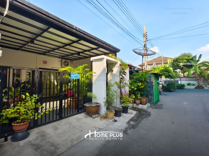 2-bed townhouse for sale, 20.4 sq wah, Baan Muangmai Boorapa Villa