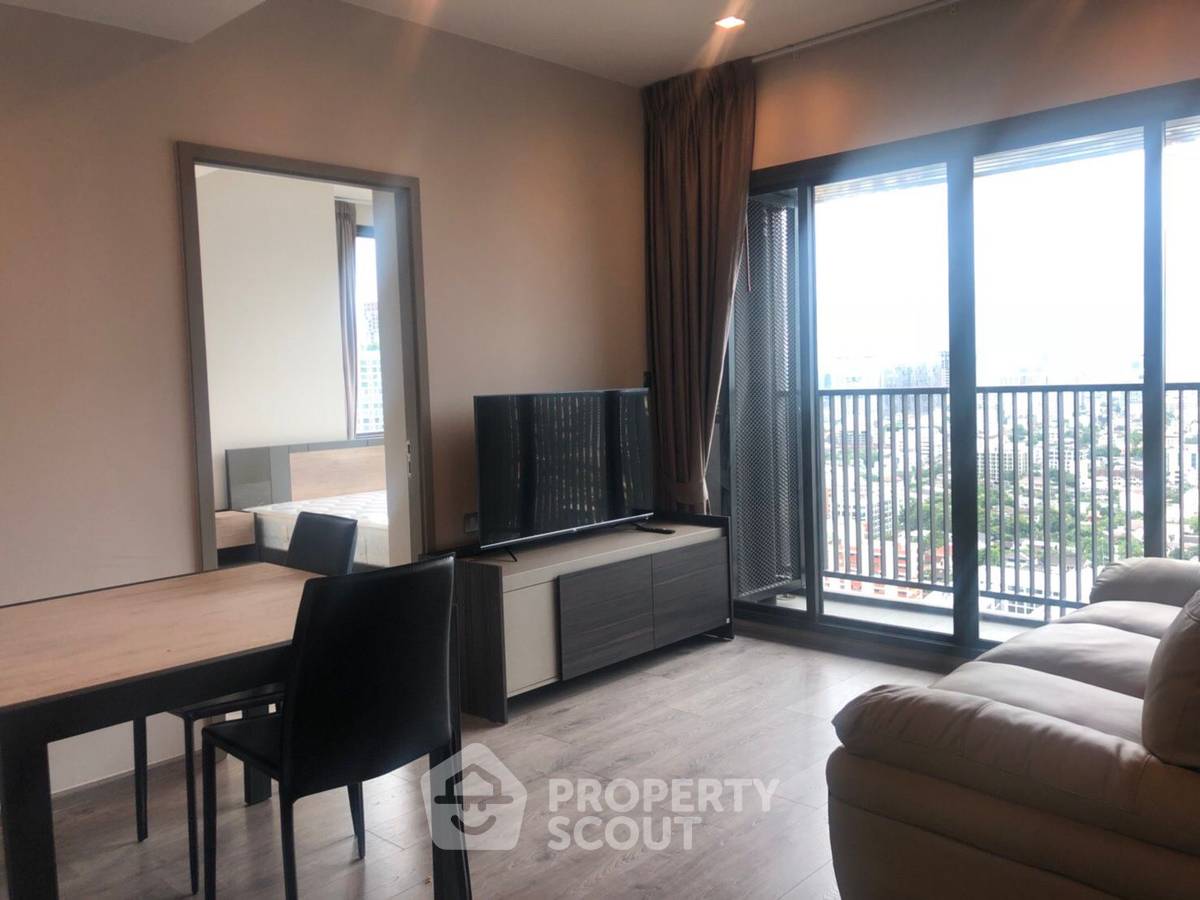 picture 2-BR Condo at Whizdom Avenue Ratchada – Ladprao near MRT Ratchadaphisek (ID 2585174) - 1/9