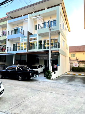 Townhouses for sale Bangkok : For Sale Townhouse/Townhome  , VIVARIUM RAMA 2 , newly renovated , Bang Mot , Thung Khu , Bangkok , CX-143725 ✅ Live chat with us ADD LINE @connexproperty ✅