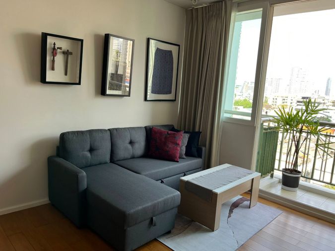 Wind Condo Sukhumvit 23 for Rent  Spacious 1-bedroom unit with an unblocked view  Unit: 8th Floor Size: 58 Sq.m. 