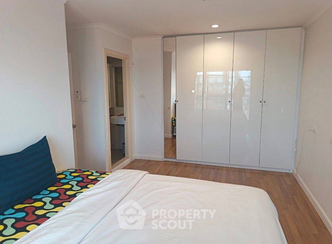 picture 2-BR Condo at Lumpini Park Riverside Rama 3 close to Phra Ram 3 (ID 2582506) - 7/17