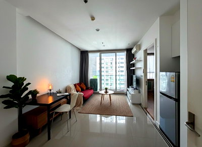 Condos for rent Esplanade Ratchadapisek  : Call : 095-254-6826 For Rent Condo TC Green Rama 9 @MRT Rama 9, Fully furnished, Ready to move in