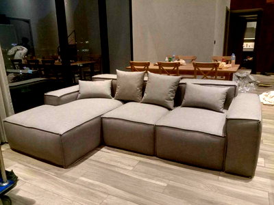 คอนโดให้เช่า : P-43135 สุดยอด Duplex 3 ห้องนอน วิวเมืองใจกลางอโศก! ใกล้ MRT! Line Id: @easythaihome 085-592-2897