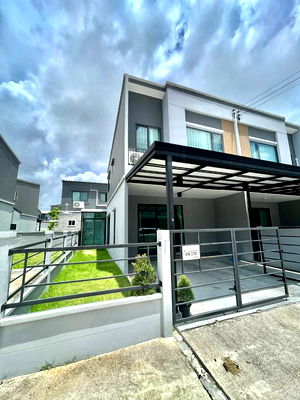 Townhouses for rent Samut Prakarn : 💥CP-10027💥 Townhome for rent in Pleno Sukhumvit - Bangna 2 project. 👉Add Line @seecondo