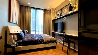 Condos for sale : 🚅 Condo for Sale, Ready to Transfer ✨ Muniq Langsuan Easy and convenient transportation 🚆 Near BTS Chidlom