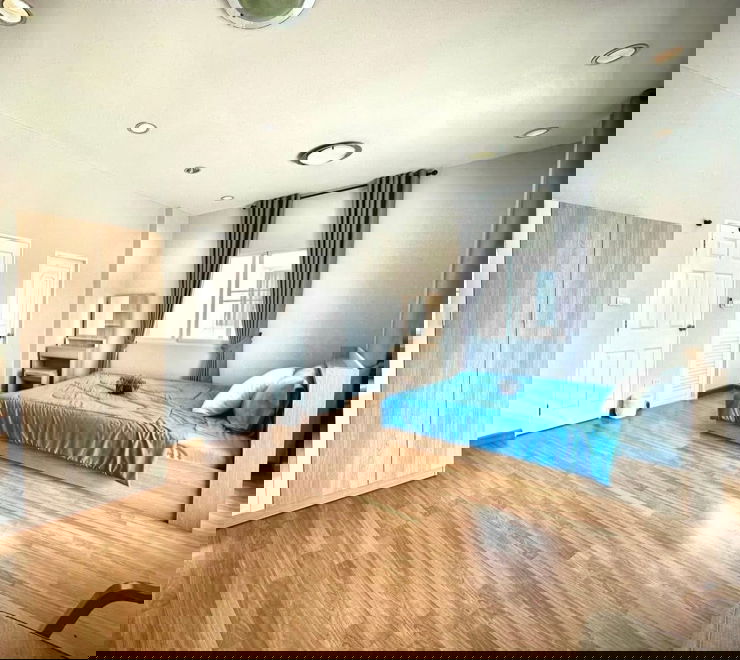 รูป ให้เช่าบ้านเดี่ยว ปากซอยถนนคุ้มเกล้า 39 ตรงข้ามตลาดสดคุ้มเกล้า ใกล้นิคมลาดกระบังและสนามบินสุวรรณภูมิ - รูปที่ 6/9