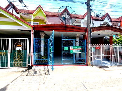 Townhouses for sale Thap Khunchon 1 Road Pathum Thani : TOWN_HOUSE for sale  Khlong Nung Khlong Luang Pathumthani