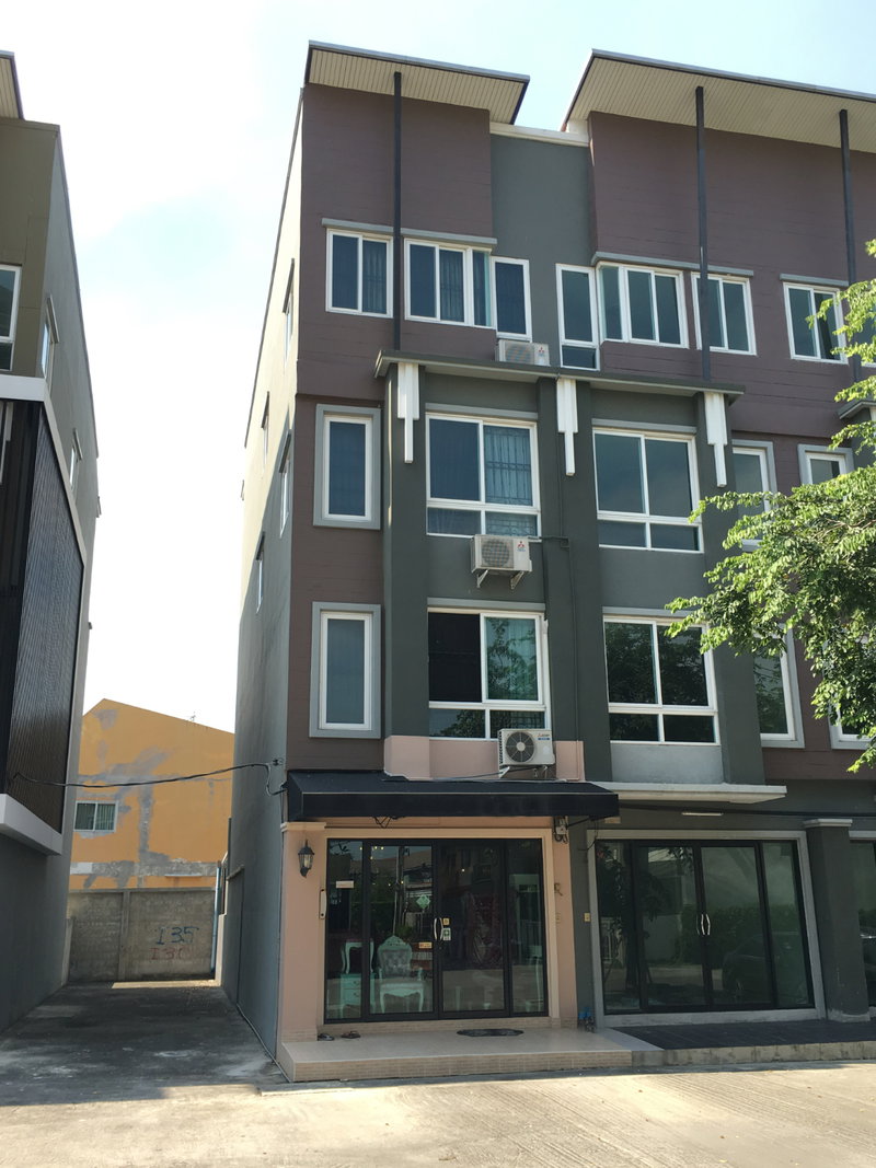 Home office for sale : 🔥 4-Story Home Office (Corner Unit) - The Trend, Soi Khu Bon 16/1
