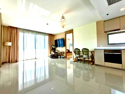 ขายคอนโด : The Riviera Jomtien Condominium for Sale 2 BR Sea View Unit