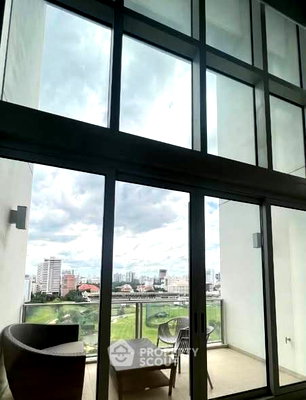 Condos for rent : 2-BR Condo at 185 Rajadamri near BTS Ratchadamri (ID 2587572)