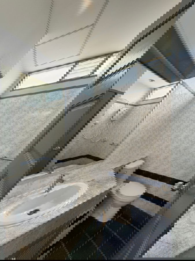 รูป ให้เช่าบ้านเดี่ยว หมู่บ้านโฮมเพลส รามคำแหง 140 พร้อมเข้าอยู่ ทำเลดี เดินทางสะดวก ใกล้รถไฟฟ้าสายสีส้ม - รูปที่ 11/12