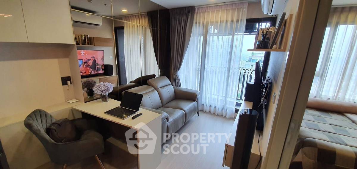 picture 1-BR Condo at Life Ladprao near BTS Ha Yaek Lat Phrao (ID 2584968) - 3/22