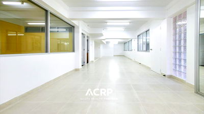 Home office for rent Australian Embassy in Bangkok : Office space for rent on Rama 4 Road, near BTS Phra Khanong, only 5 minutes away.