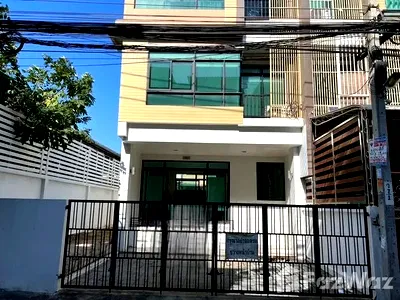 ทาวน์โฮม กรุงเทพมหานคร : ขาย ทาวน์เฮ้าส์ 3 ห้องนอน ในโครงการ อัพทาวน์ สาธุประดิษฐ์ 1784934