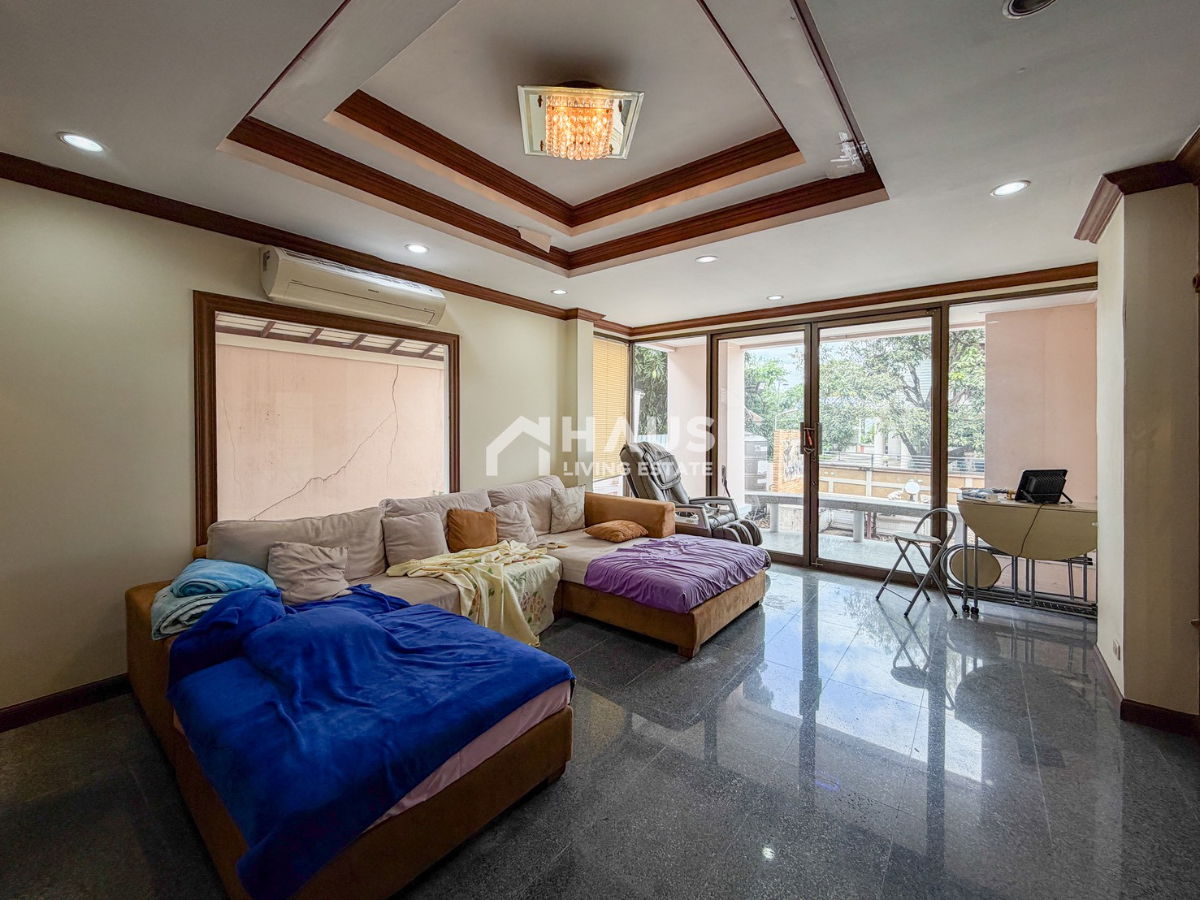 picture Krisadanakorn Pinklao - Phuttamonthon 2 / 4 Bedrooms #HPHU036 - 13/32