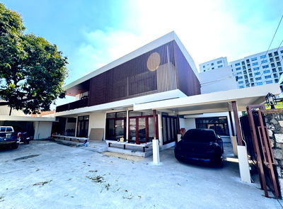 Houses for rent Thonburi Vocational College : 🔥 For Rent – Fully Renovated Mid-Century 60s House | Charan 44 Unique vintage charm + Huge land + Perfect for living or business